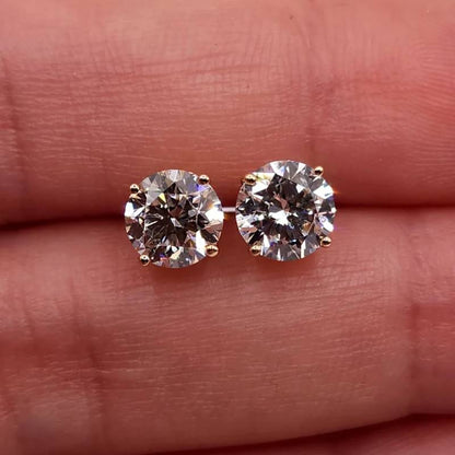 🔥Last Day 70% OFF🔥Classic 4-Prong Moissanite Earrings
